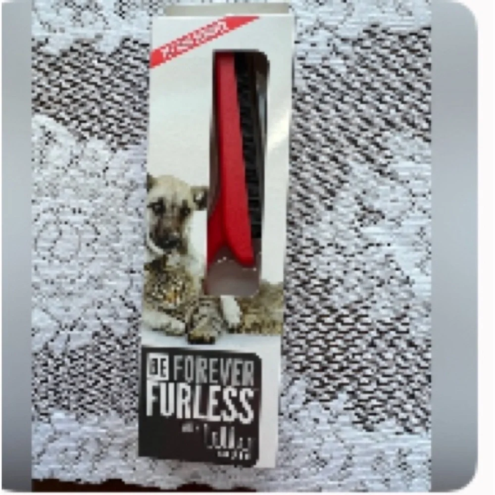 🆕 Lilly Brush, dog & cat fluffy fur remover